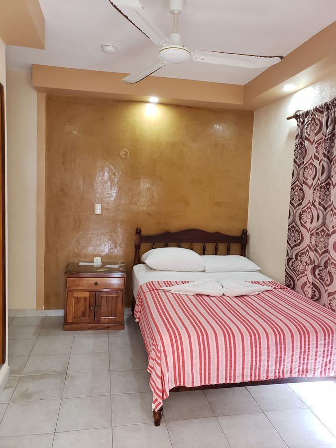 Hotel Cuarto Camino ปลายาเดลการ์เมน ภายนอก รูปภาพ