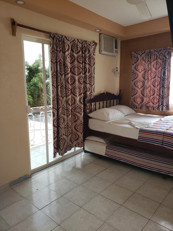 Hotel Cuarto Camino ปลายาเดลการ์เมน ภายนอก รูปภาพ
